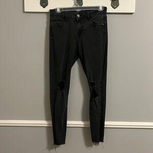 Black old navy rockstar super skinny size 6 jeans